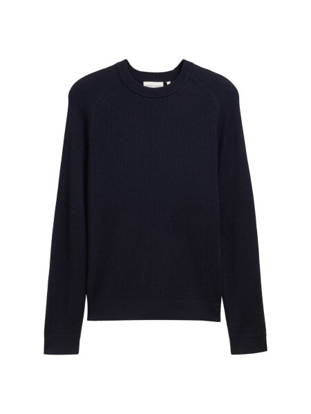 structured comfort wool knit