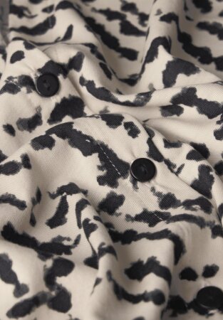 printed shirt w.button panel
